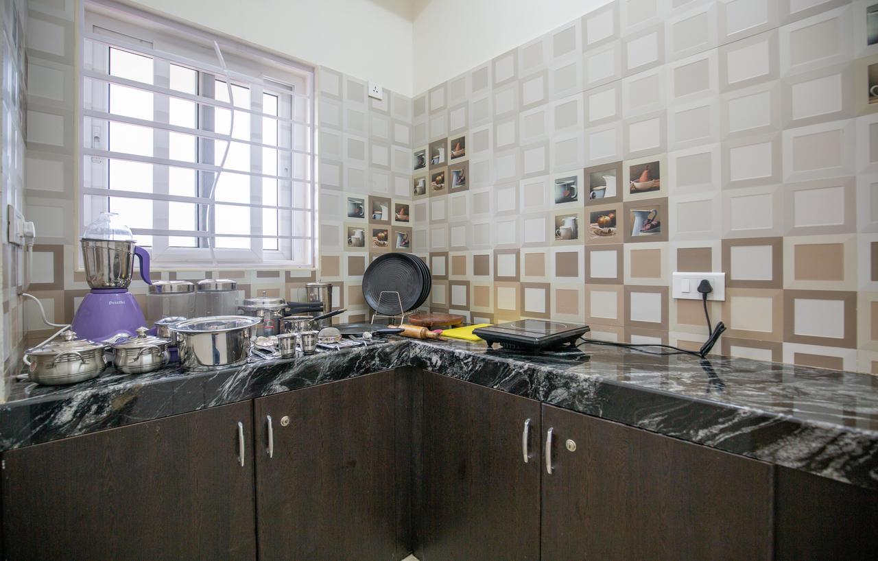 Crystal Lake Suites Coimbatore Extérieur photo