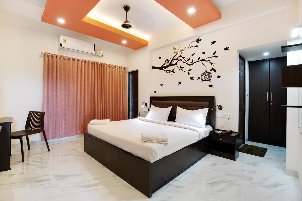 Crystal Lake Suites Coimbatore Extérieur photo